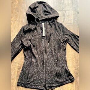 Lululemon hooded define jacket, size 6, cheetah print, black, used